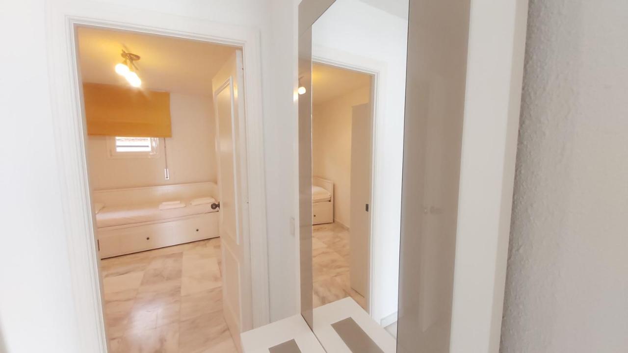 Апартаменты Del Parque Flats Meseta Swimmingpool Торремолинос Экстерьер фото