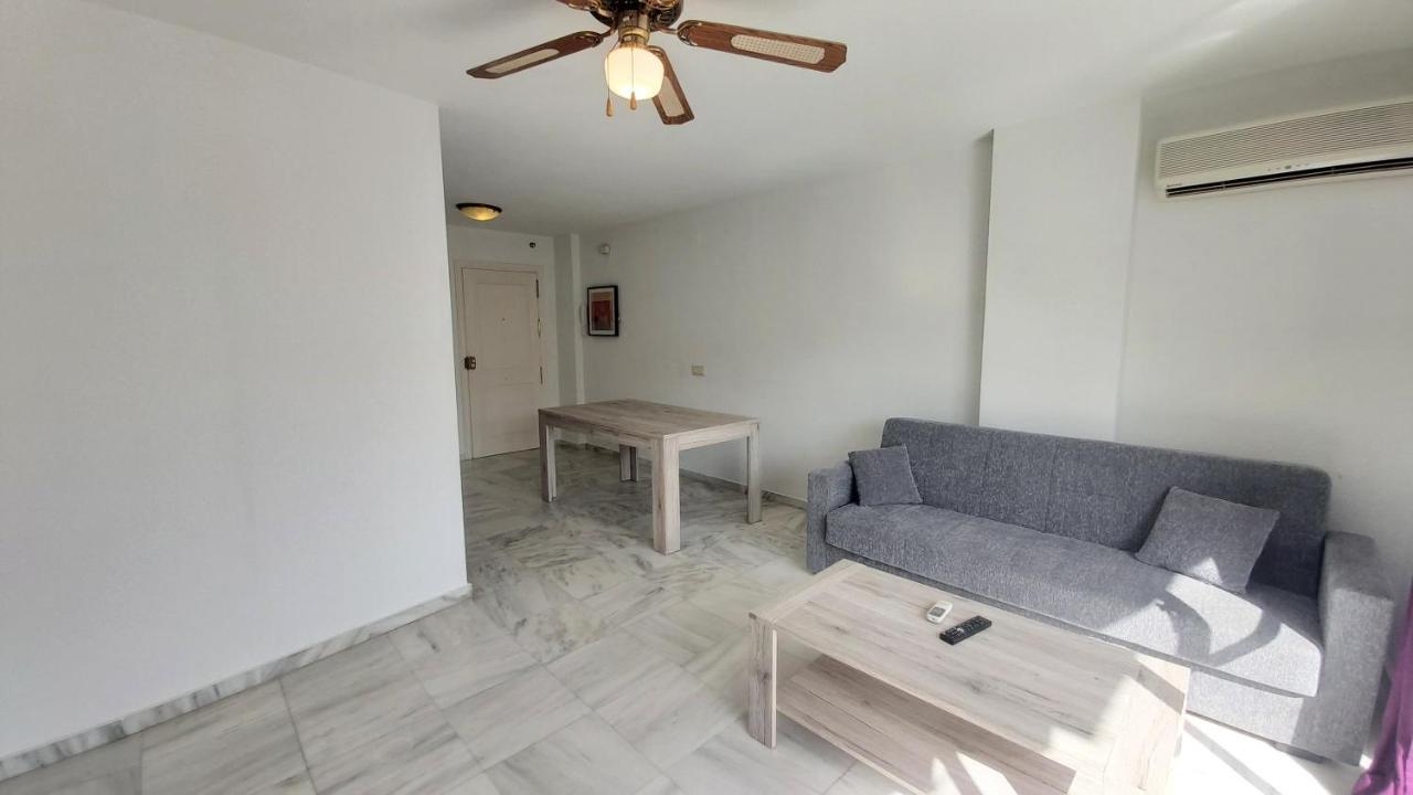 Апартаменты Del Parque Flats Meseta Swimmingpool Торремолинос Экстерьер фото