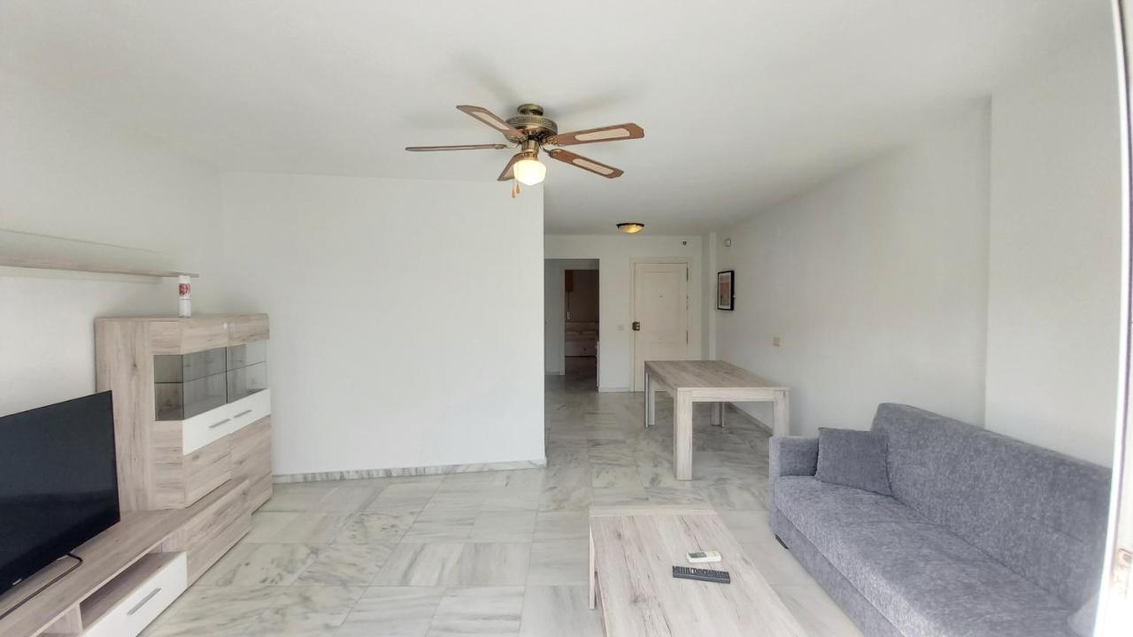 Апартаменты Del Parque Flats Meseta Swimmingpool Торремолинос Экстерьер фото